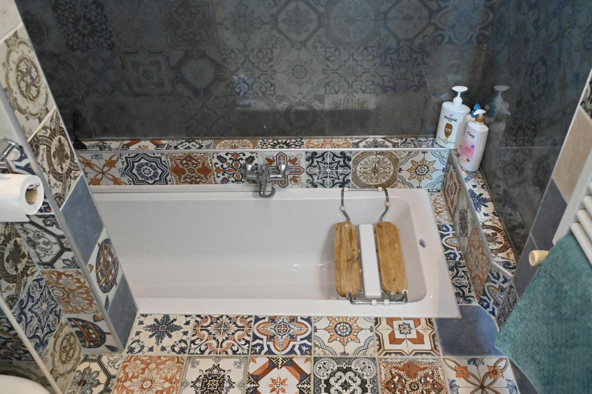 Greg's Cozy Apartment, Up To 4 Guests In Kalamaria * Selanik