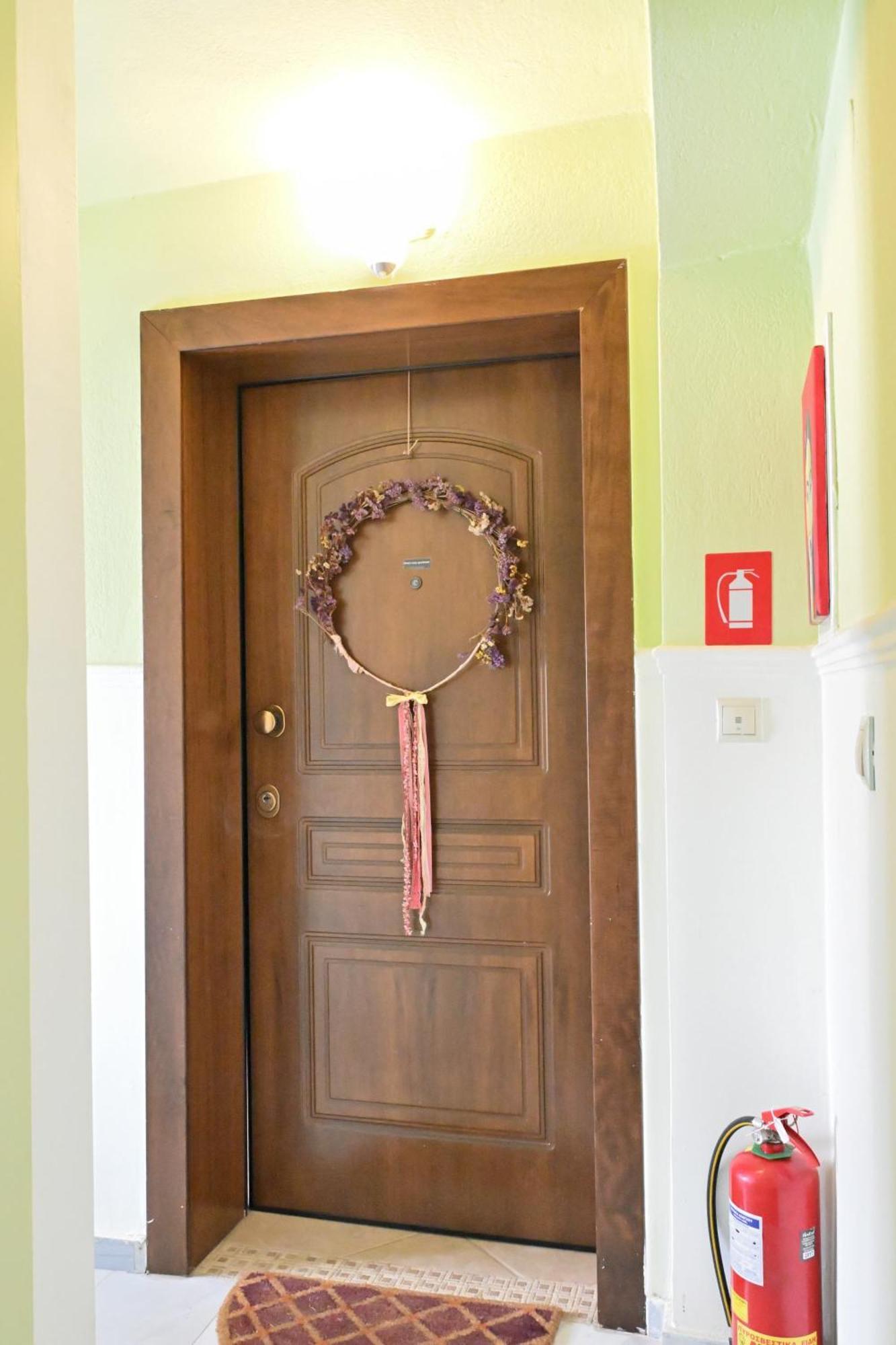 Greg's Cozy Apartment, Up To 4 Guests In Kalamaria * Selanik