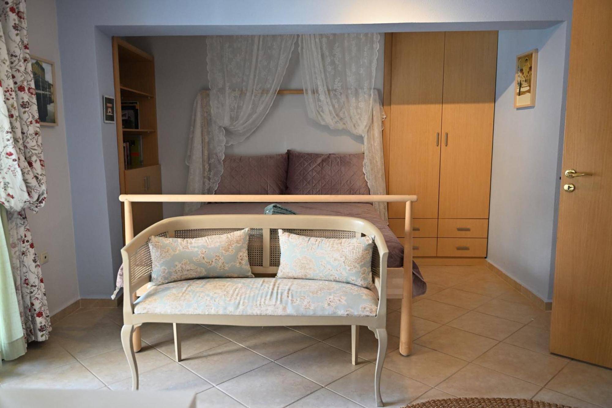 Greg's Cozy Apartment, Up To 4 Guests In Kalamaria Daire Selanik